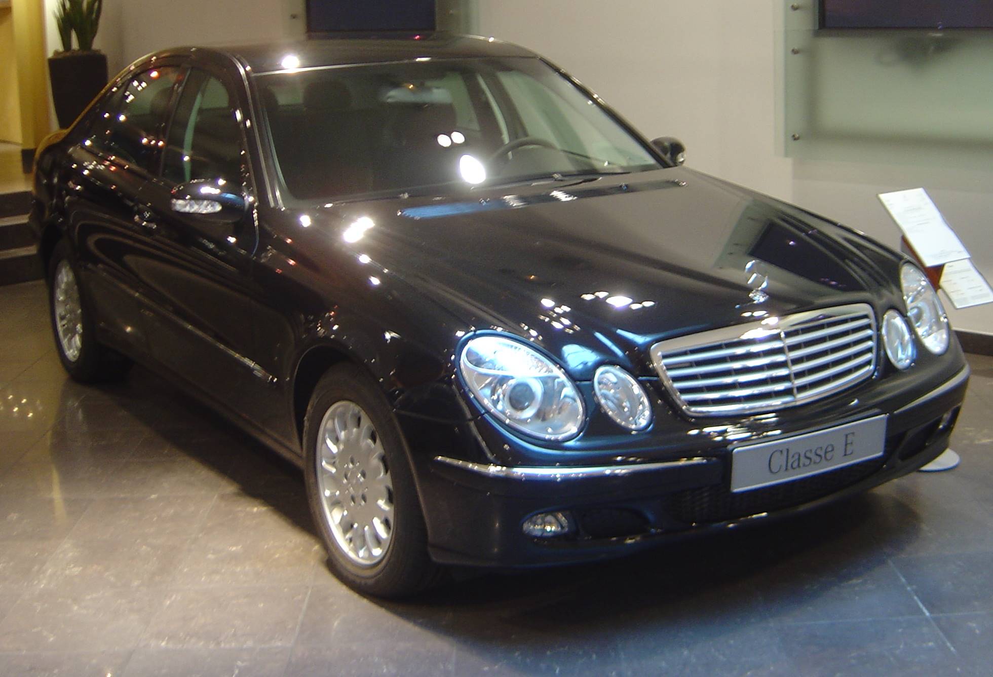 2005 Mercedes-Benz E-Class E320 CDI - Sedan 3.2L Turbo ...