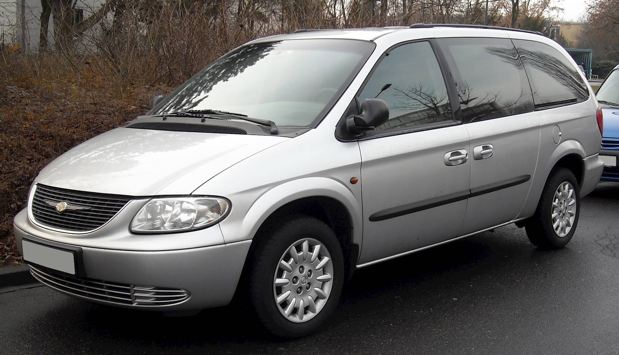 2002 Chrysler Voyager LX Passenger Minivan 3.3L V6 auto