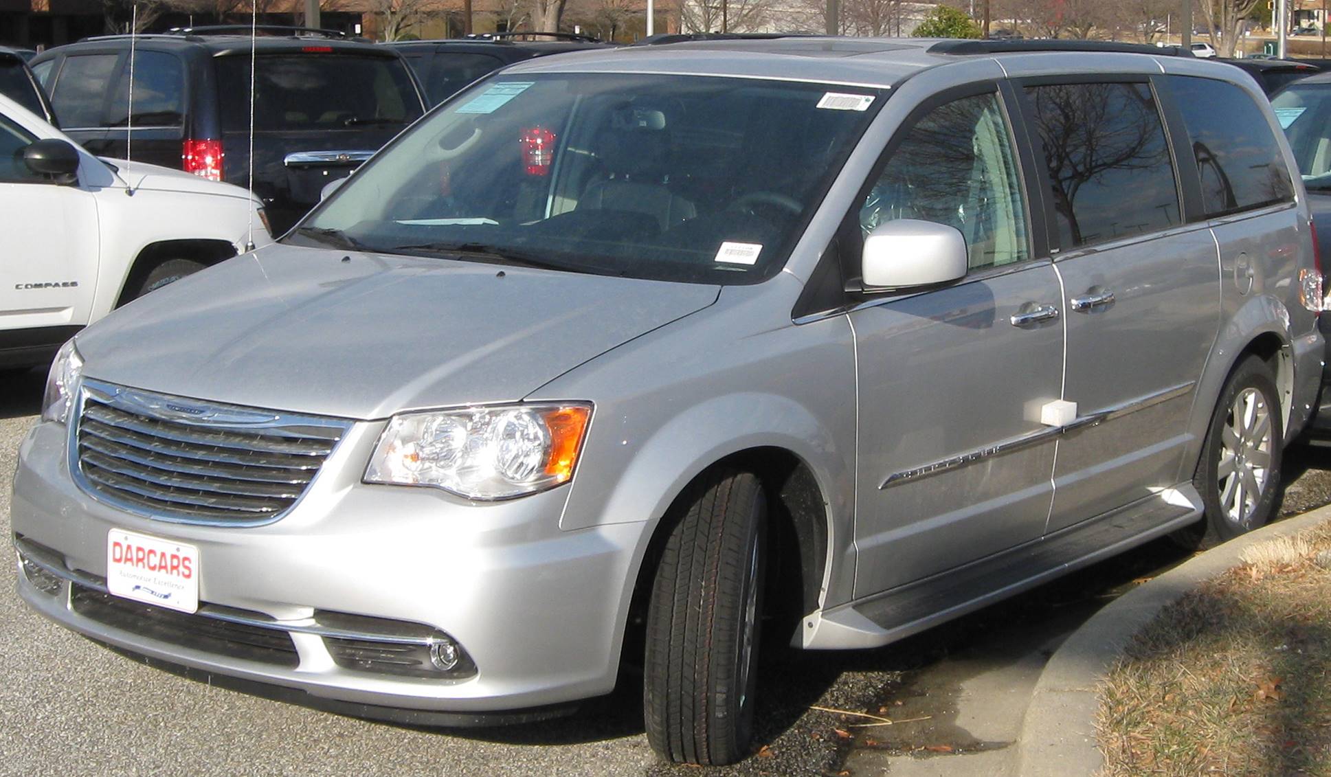 2011 Chrysler Town and Country Limited - Passenger Minivan 3.6L V6 FFV auto 2011 Chrysler Town And Country Tire Size