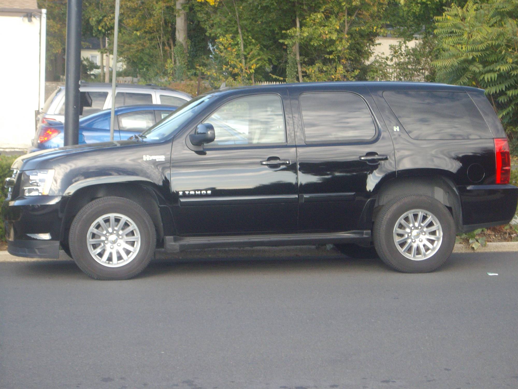 File:Chevrolet Tahoe Hybrid USA 2008-10-18.jpg - Wikimedia ...