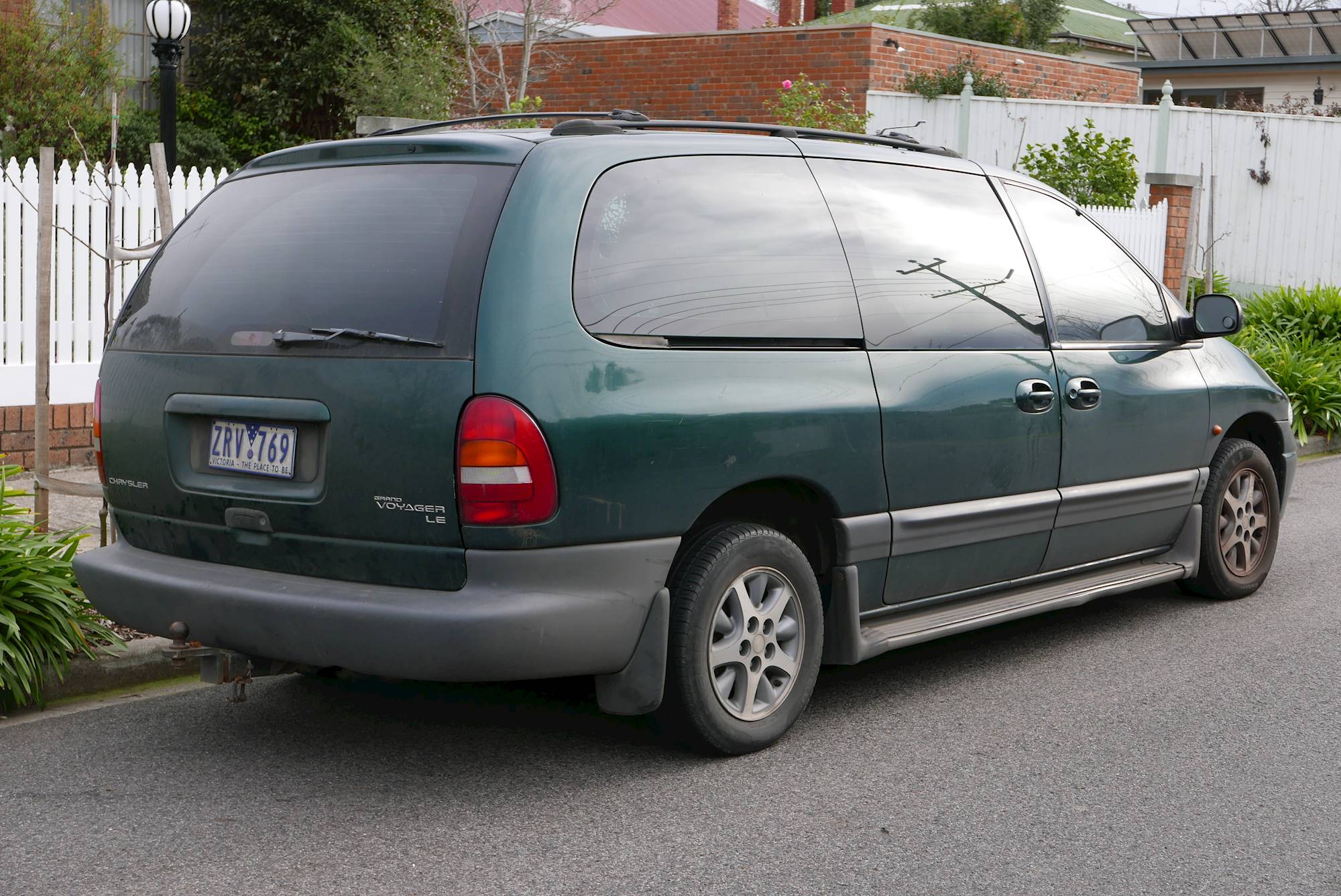 2000 Chrysler Grand Voyager SE Passenger Minivan 3.3L V6