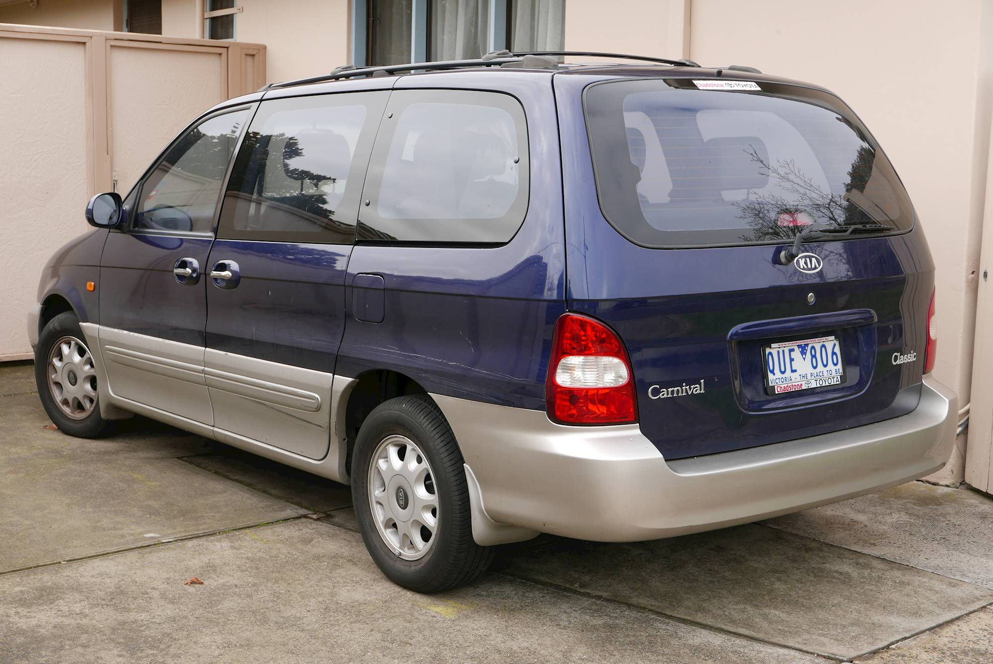 2003 Kia Sedona LX Passenger Minivan 3.5L V6 auto