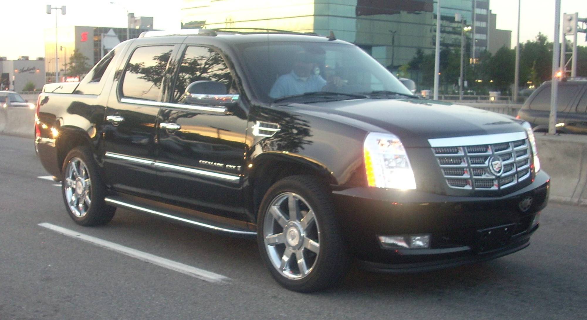 2009 Cadillac Escalade Ext Towing Capacity